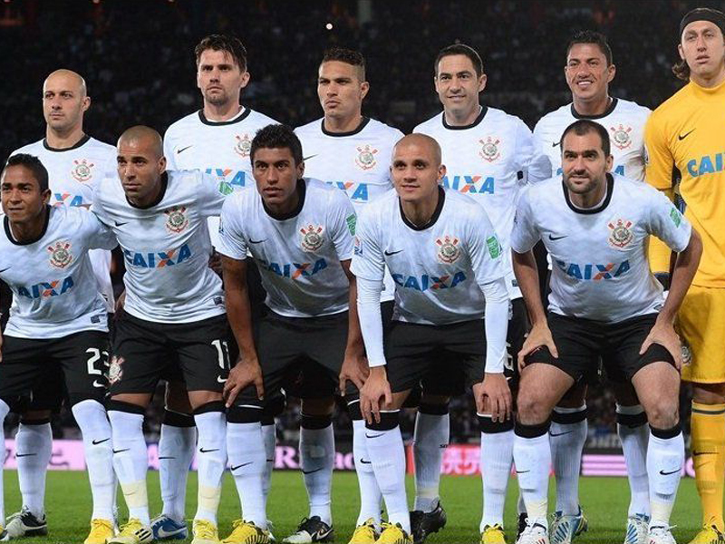 Times históricos: o Corinthians de 2012 campeão da Copa Libertadores