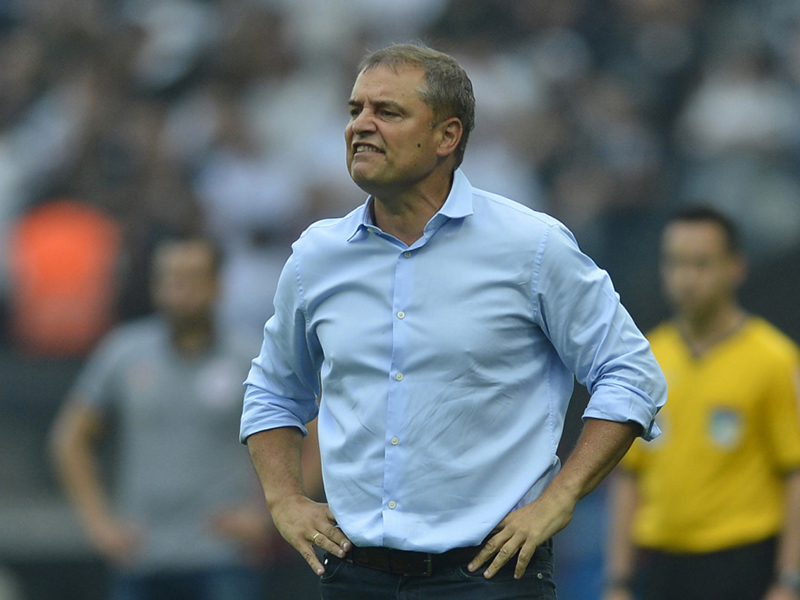 Diego Aguirre é demitido do São Paulo; Jardine assume interinamente 
