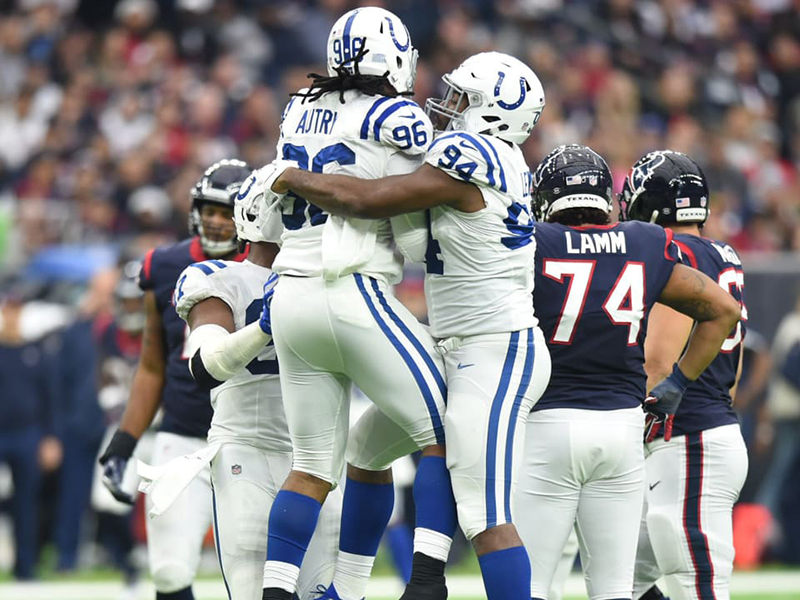 Colts vencem os Texans com facilidade nos playoffs da NFL 